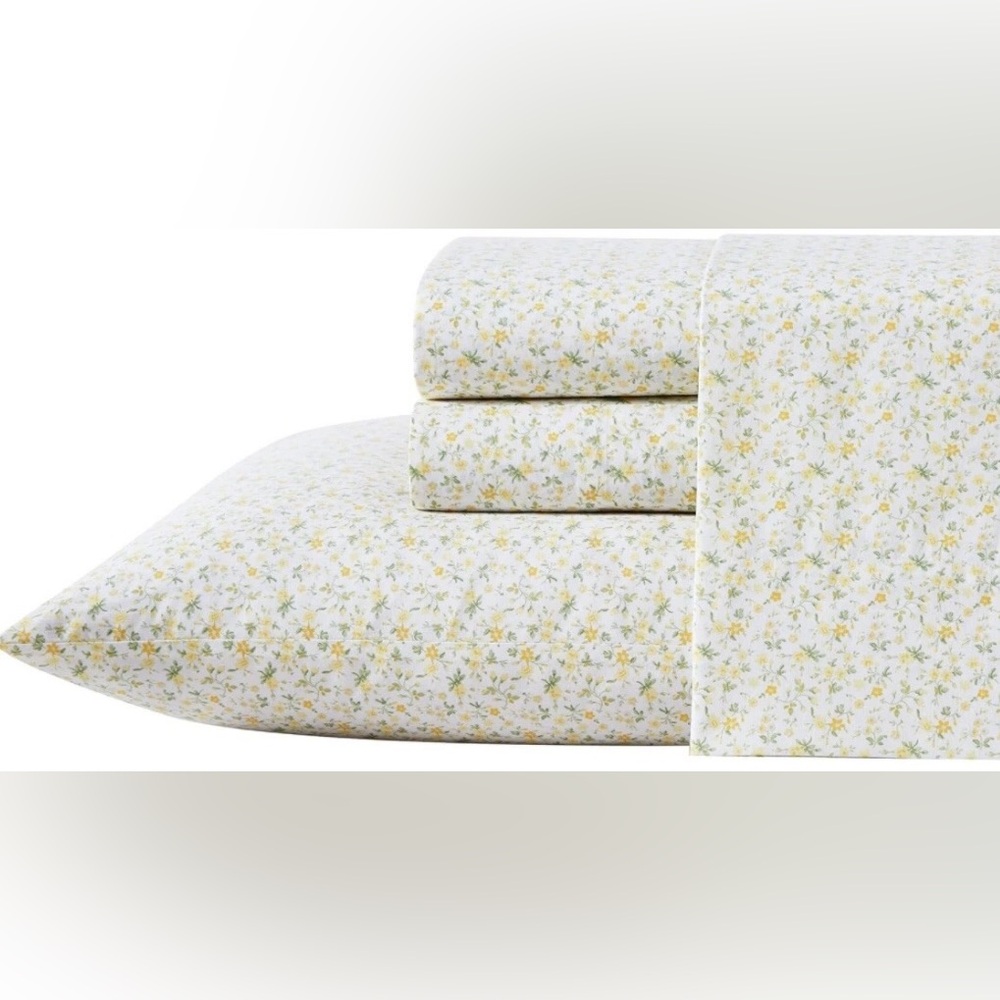NWT Laura Ashley Chelsea Yellow and Green Floral Bedding Sheet Set Twin